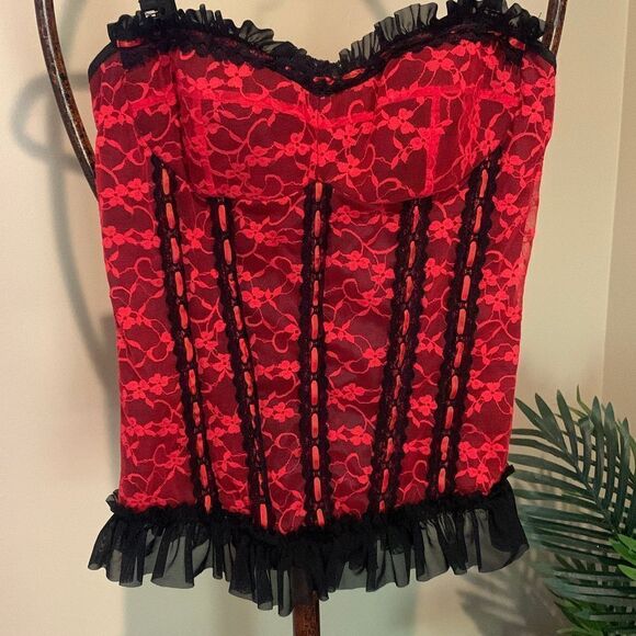 Red  Lace Corset - Picture 3 of 5